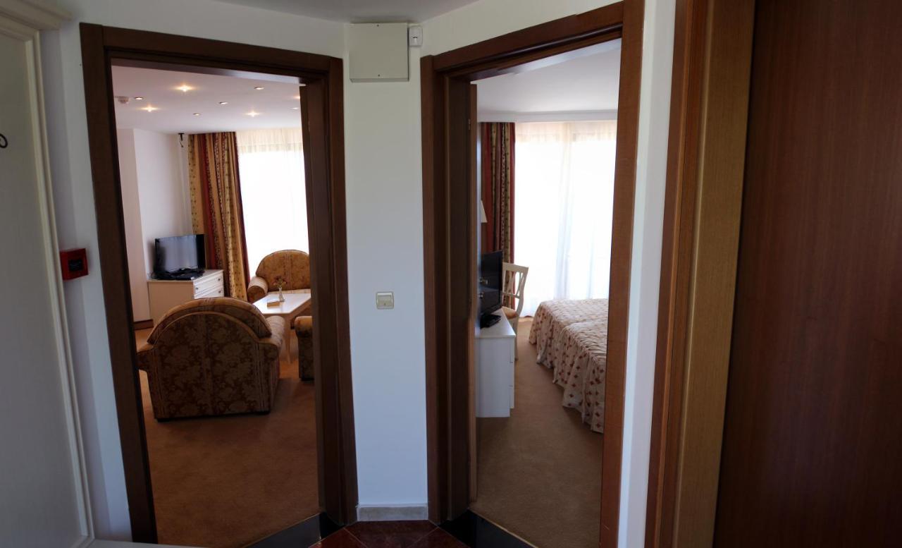 Helena Vip Villas And Suites Pantai Sunny Luaran gambar