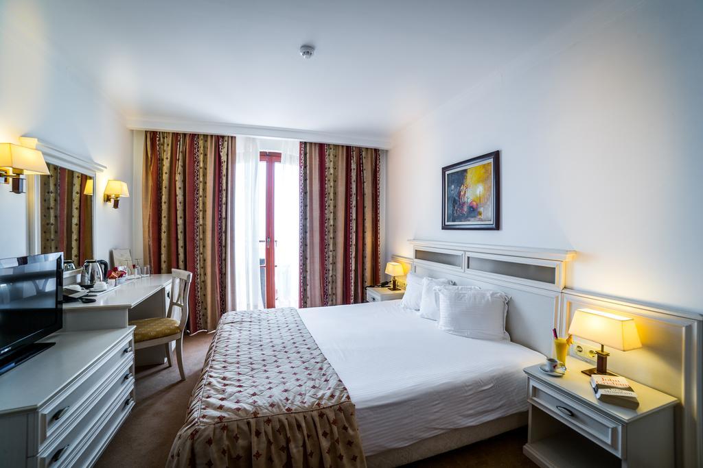 Helena Vip Villas And Suites Pantai Sunny Luaran gambar