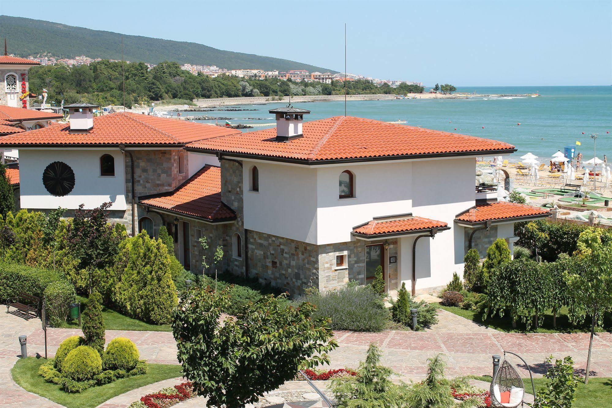 Helena Vip Villas And Suites Pantai Sunny Luaran gambar