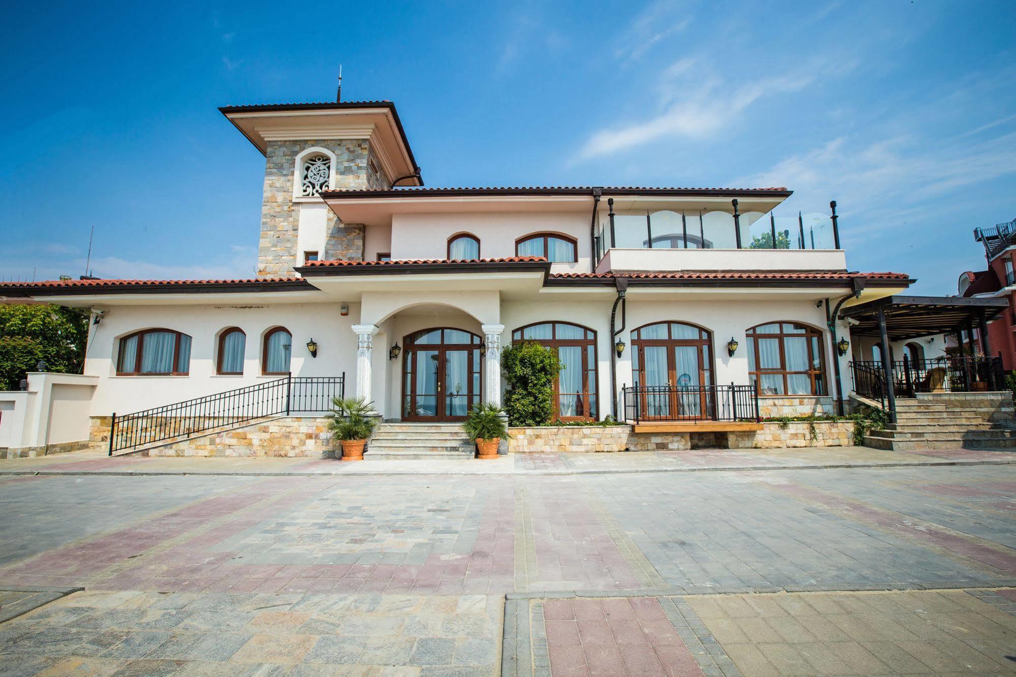 Helena Vip Villas And Suites Pantai Sunny Luaran gambar